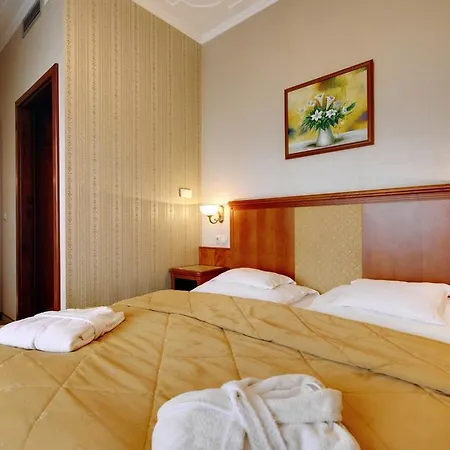 Elizabeth Hotel 4*