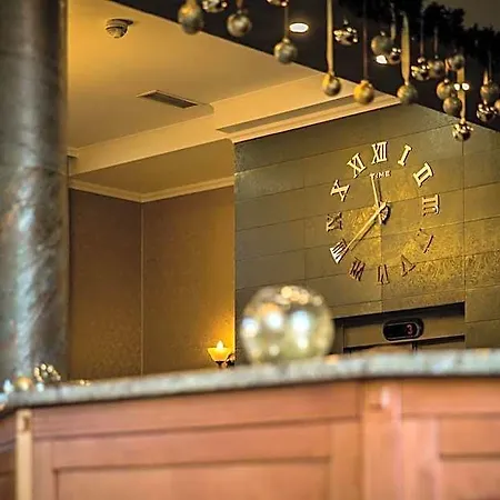 Elizabeth Hotel 4*